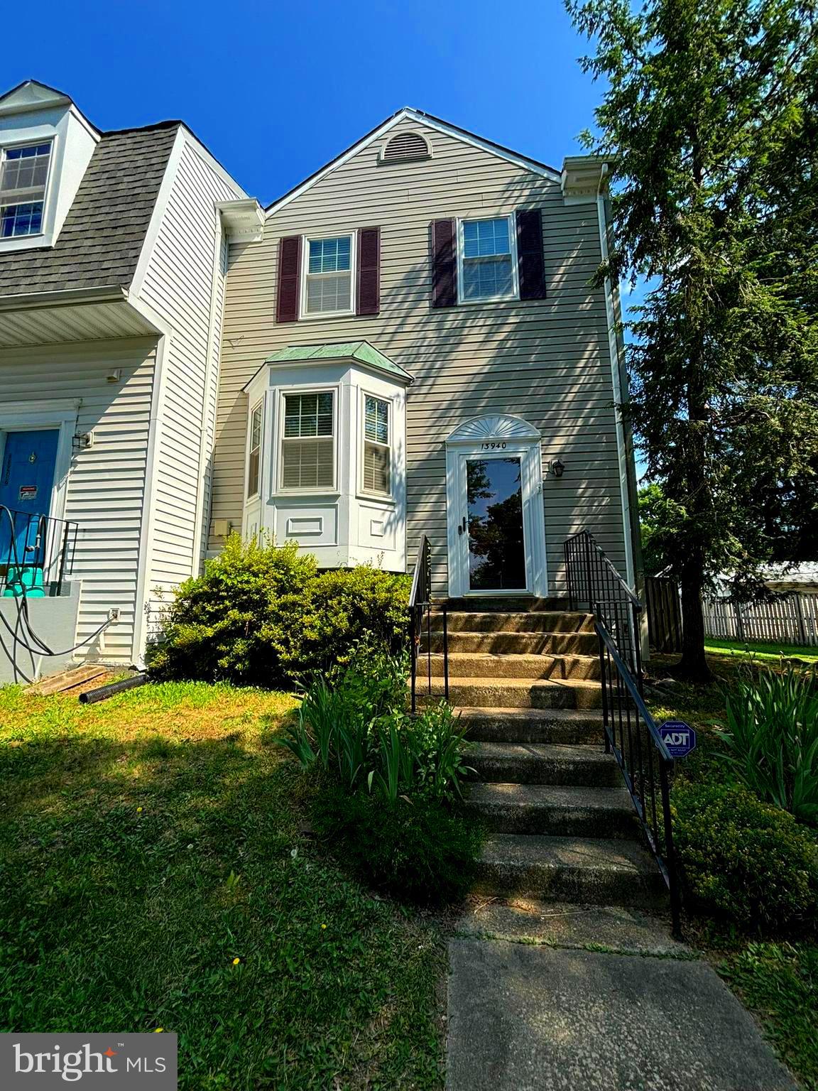 SINGLETONS GROVE - Residential Lease