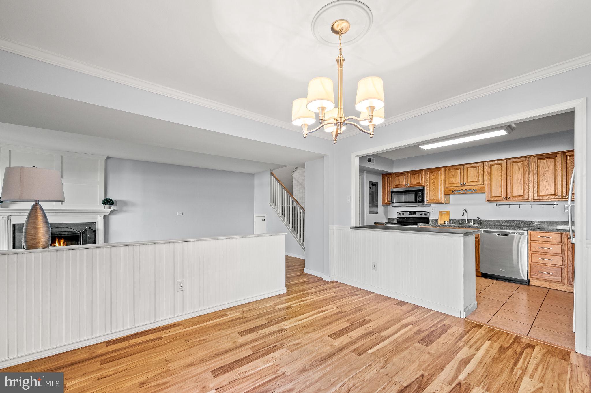 SUMMIT HOUSE - Residential Lease