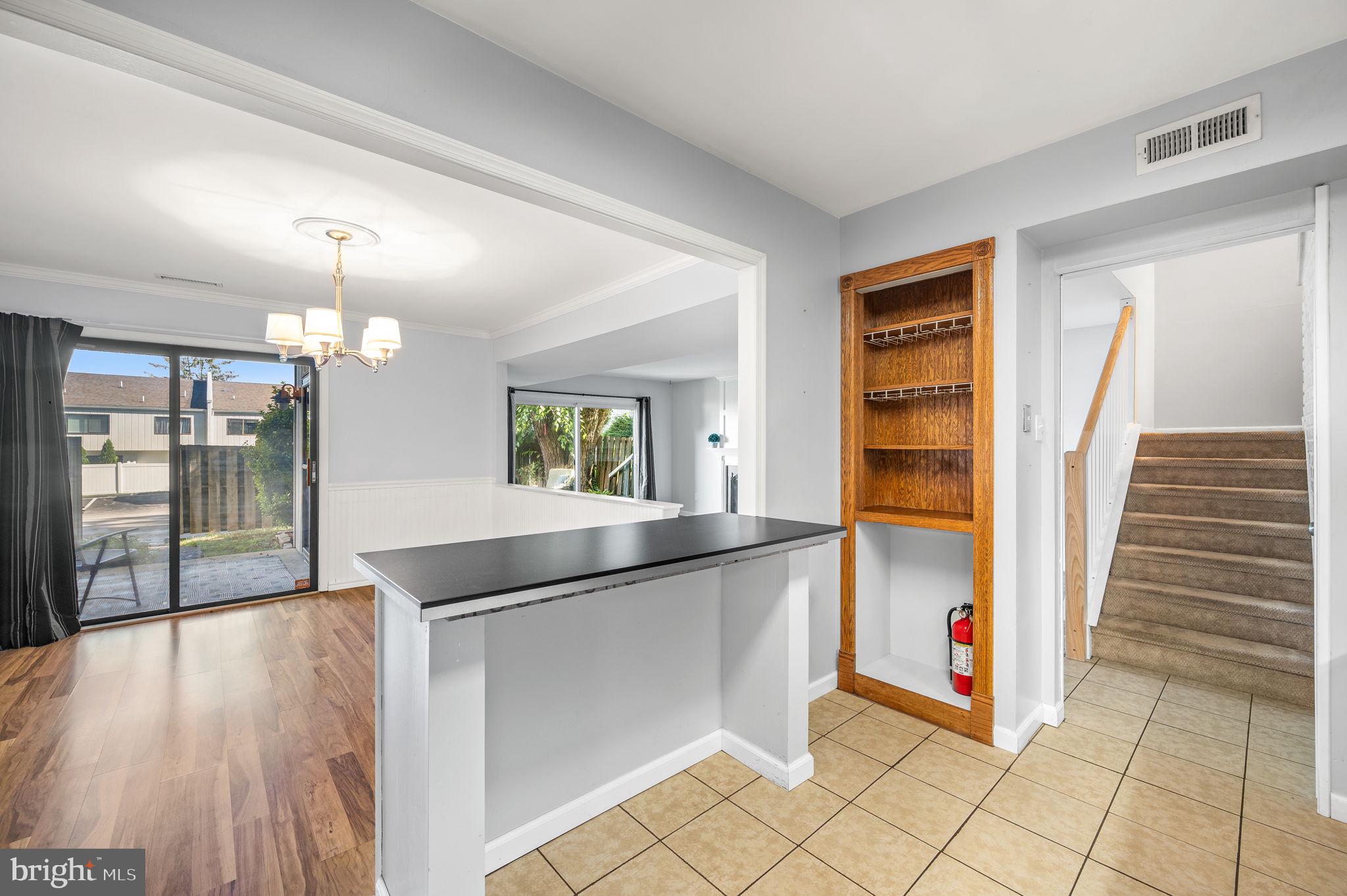 SUMMIT HOUSE - Residential Lease