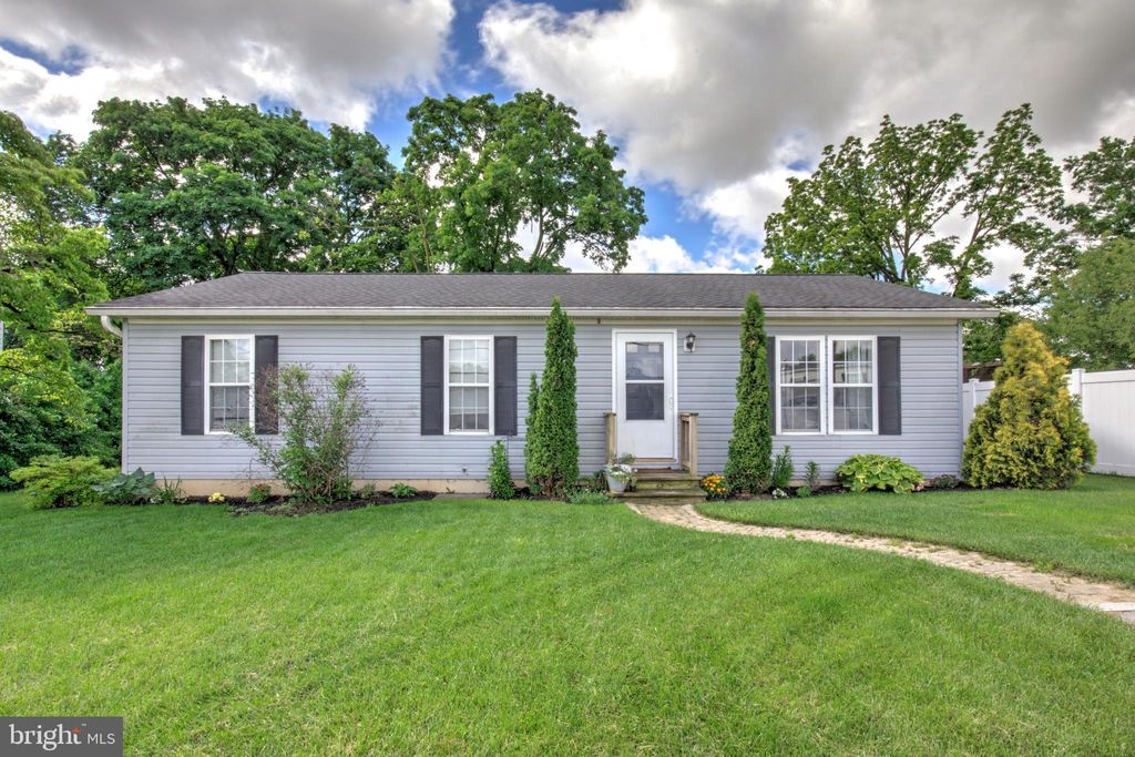 Photo of 3190 Irishtown Road, GORDONVILLE, PA 17529 (MLS # PALA2070262)