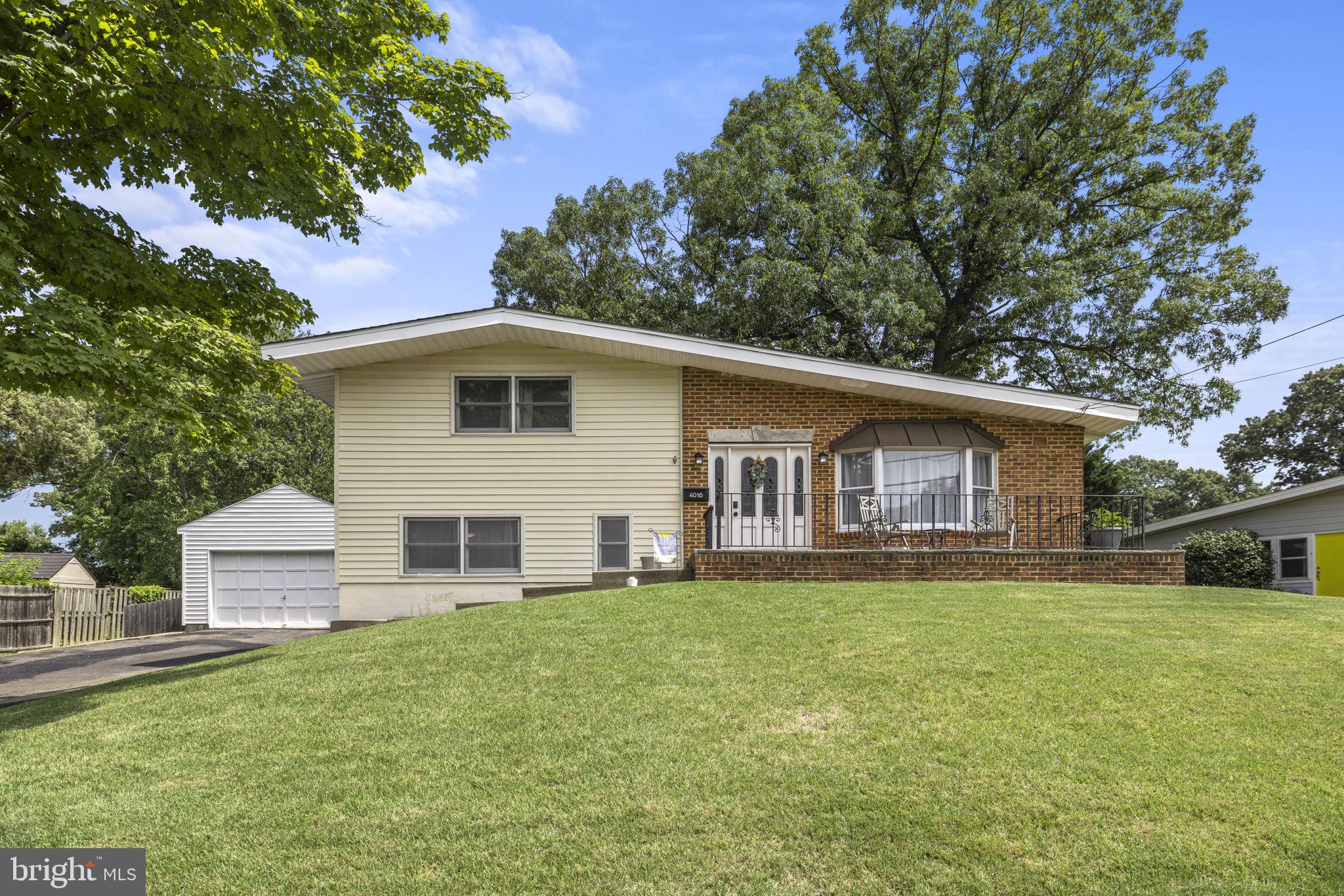 RIDGE VIEW ESTATES - Residential