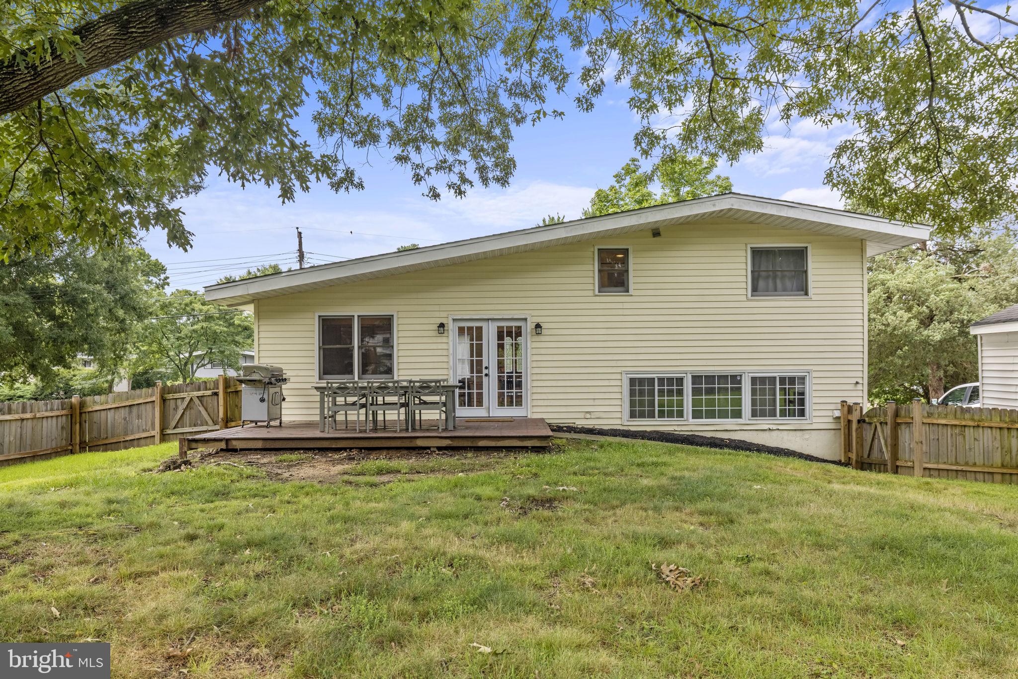 RIDGE VIEW ESTATES - Residential