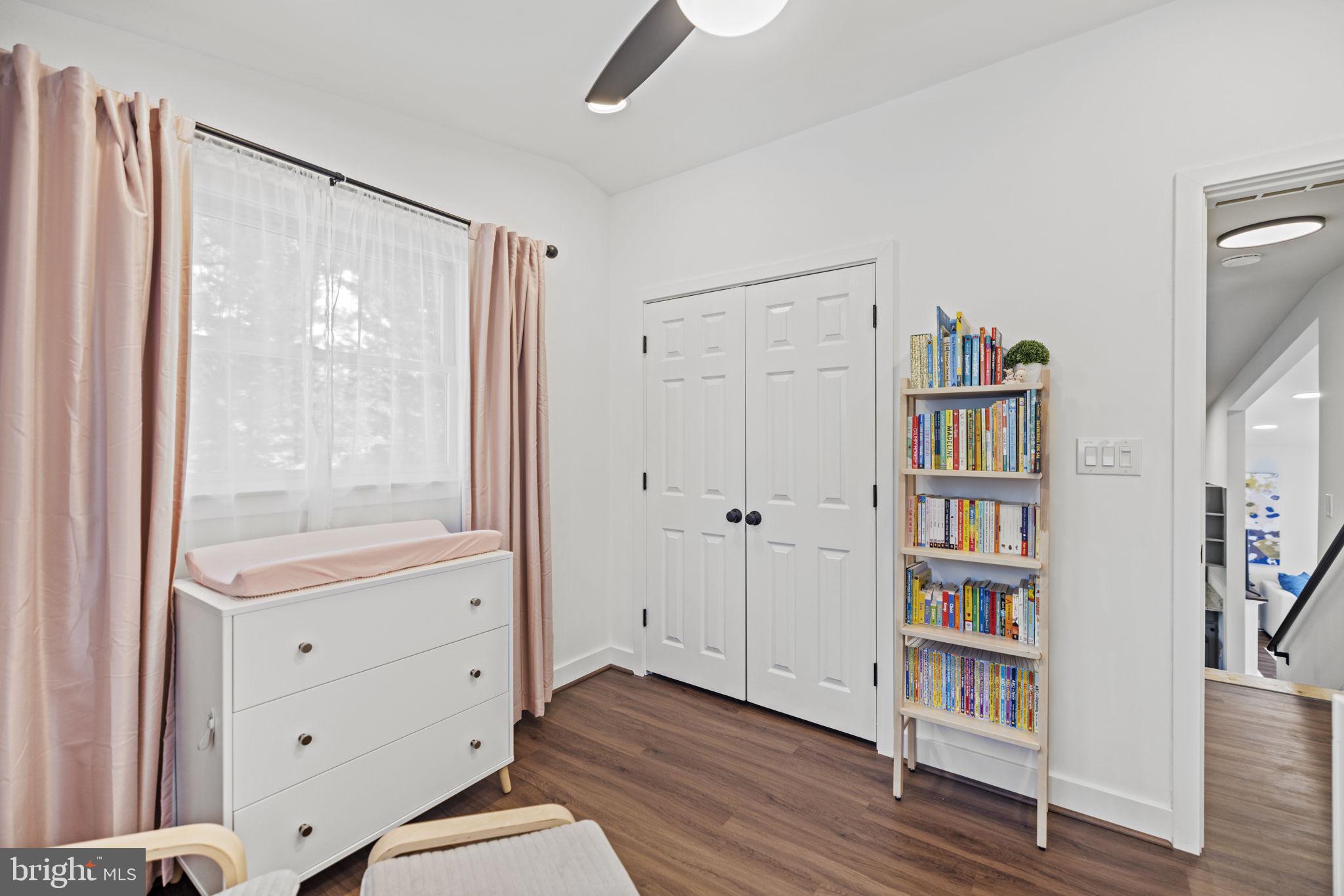 RIDGE VIEW ESTATES - Residential