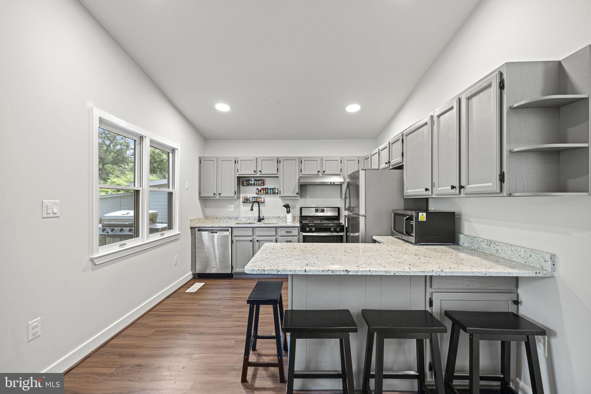 RIDGE VIEW ESTATES - Residential