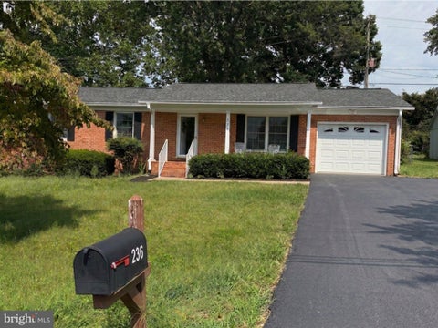 Photo of 236 Chestnut Drive, CULPEPER, VA 22701 (MLS # VACU2014856)