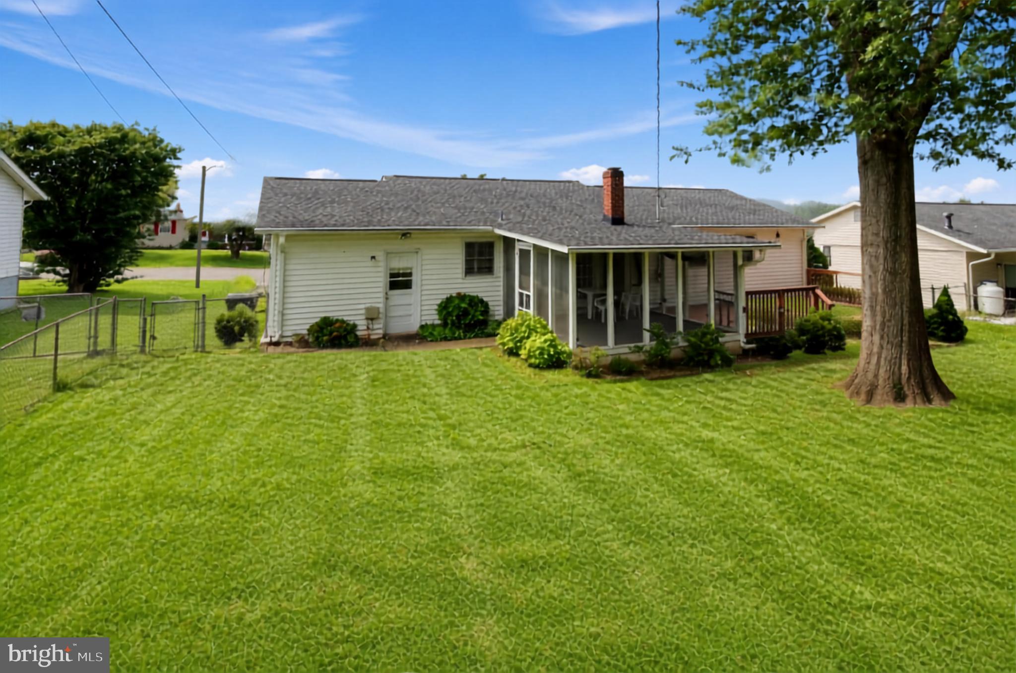 236 CHESTNUT DRIVE