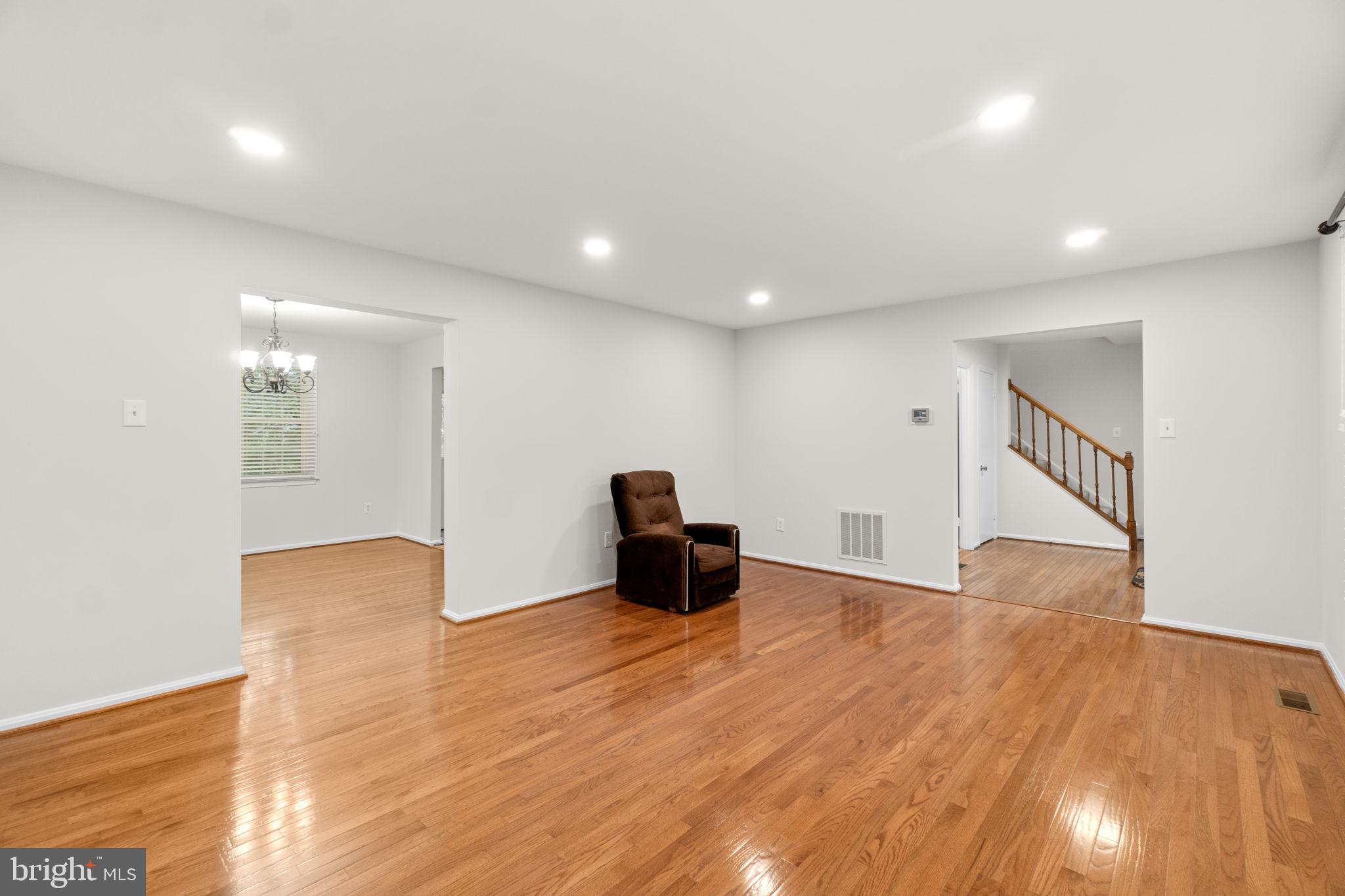 VILLAGE OF LONG REACH - Residential