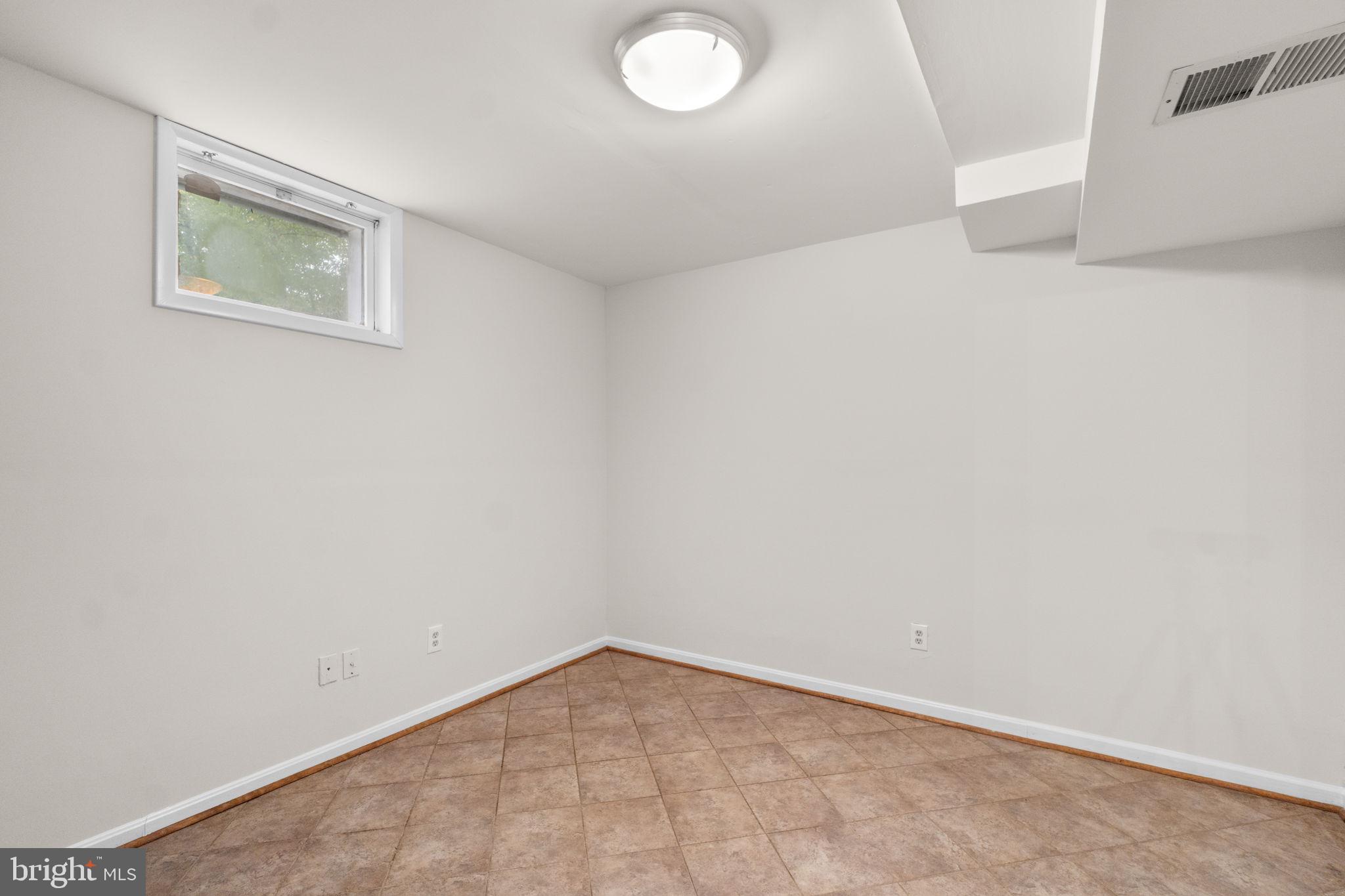 VILLAGE OF LONG REACH - Residential