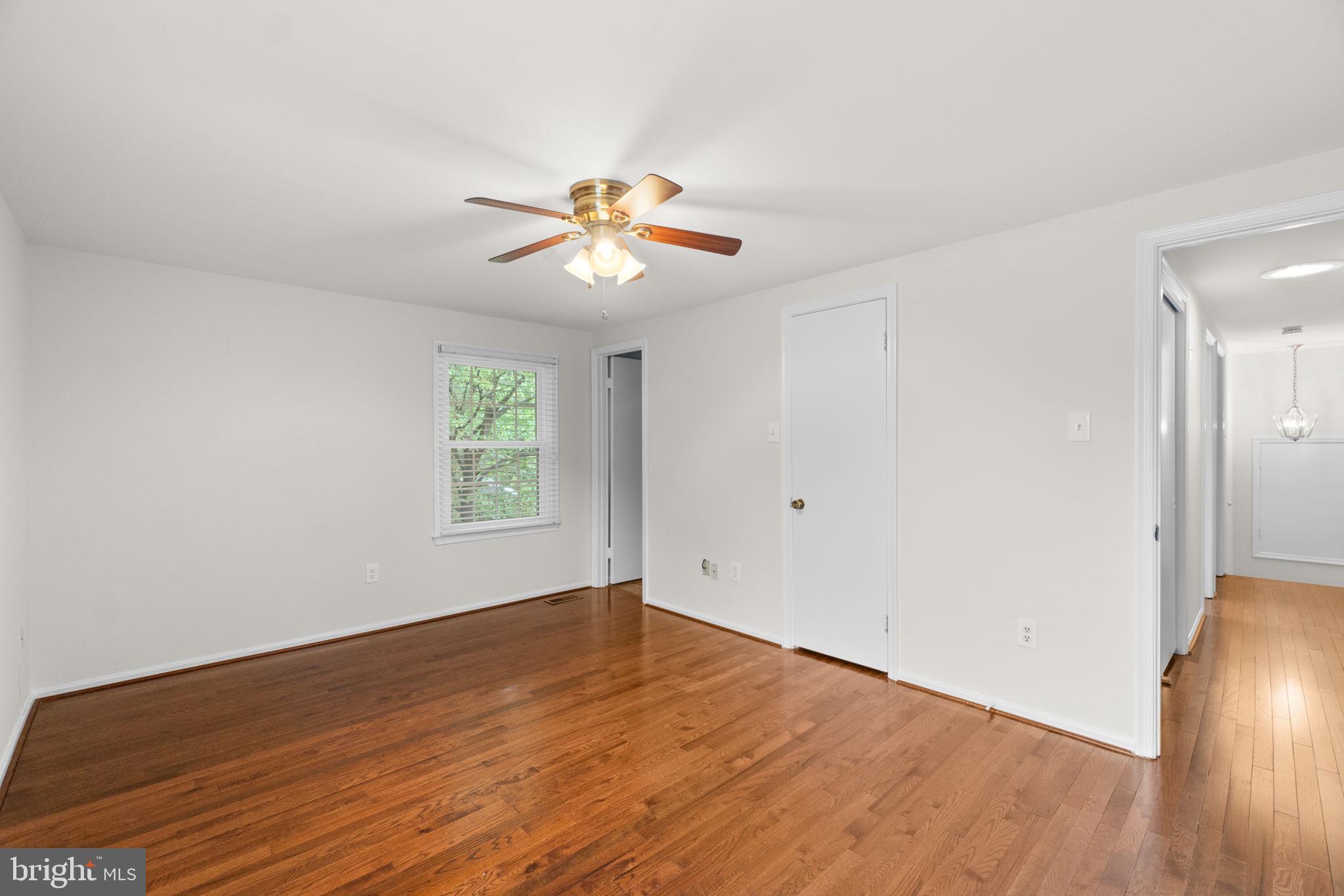 VILLAGE OF LONG REACH - Residential