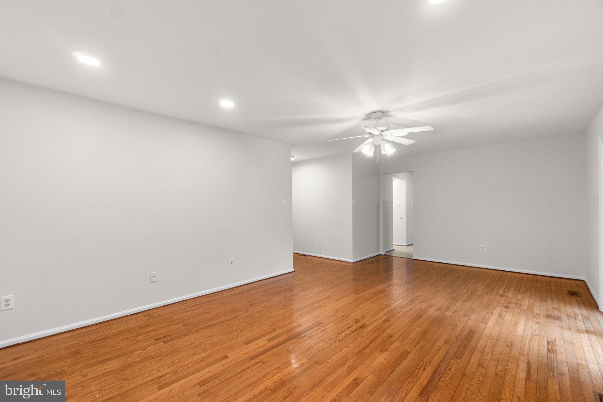 VILLAGE OF LONG REACH - Residential