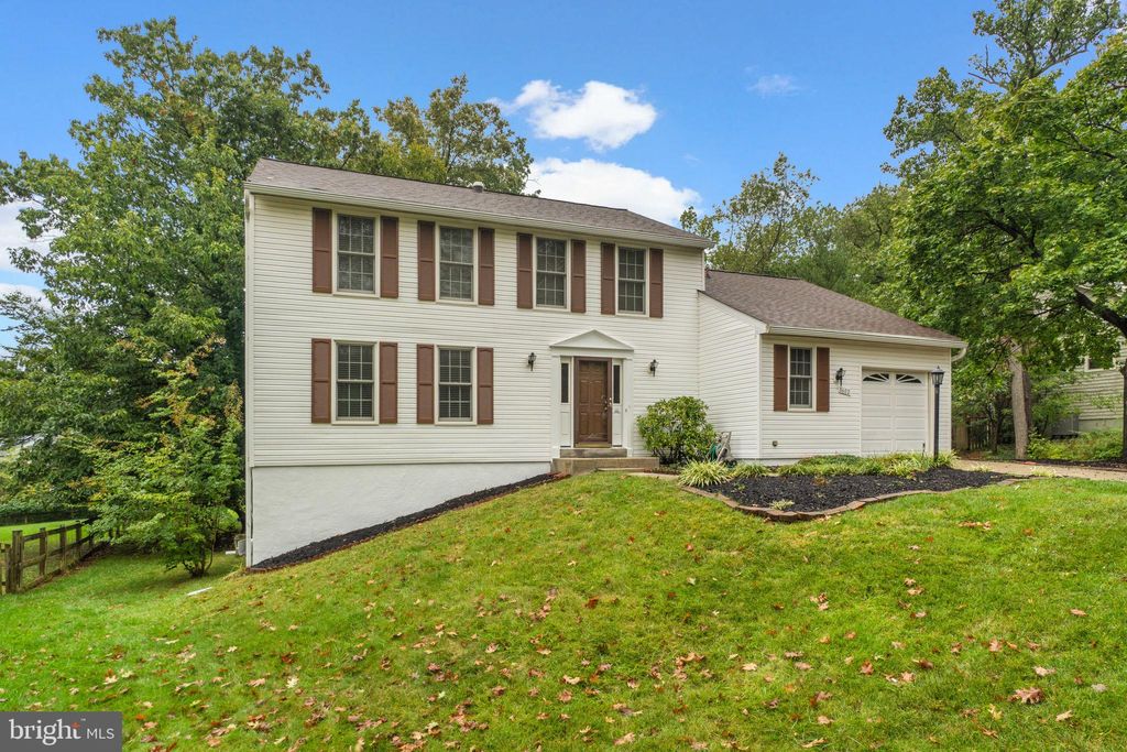 Photo of 8602 Hayshed Lane, COLUMBIA, MD 21045 (MLS # MDHW2058874)