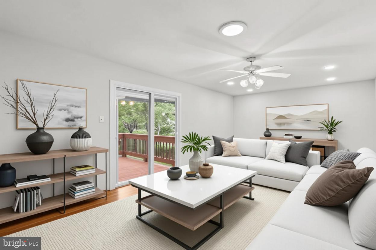 VILLAGE OF LONG REACH - Residential