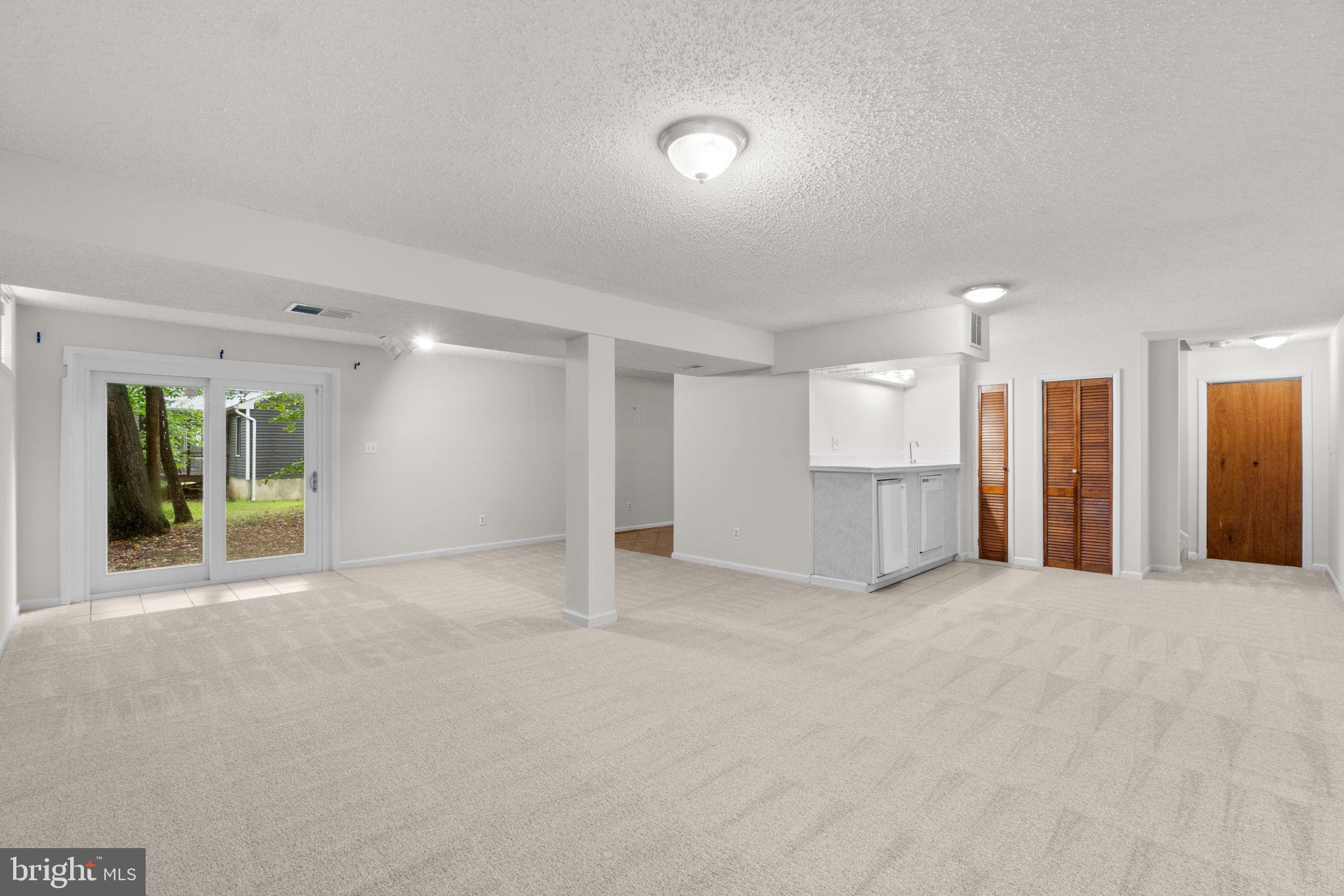 VILLAGE OF LONG REACH - Residential