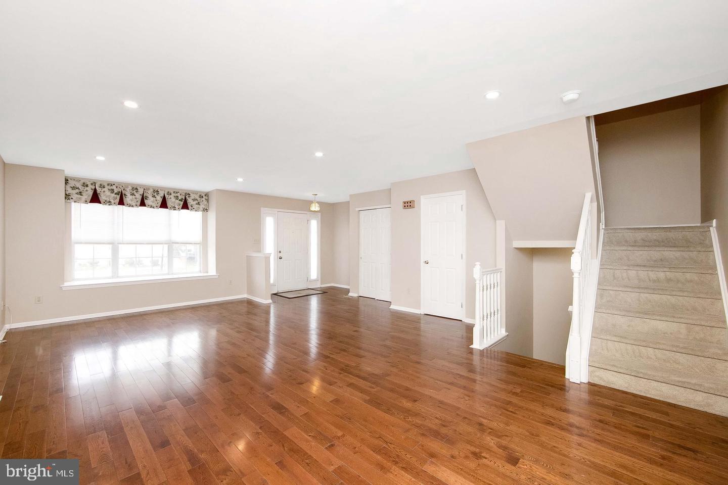 302 ALLENS LANE