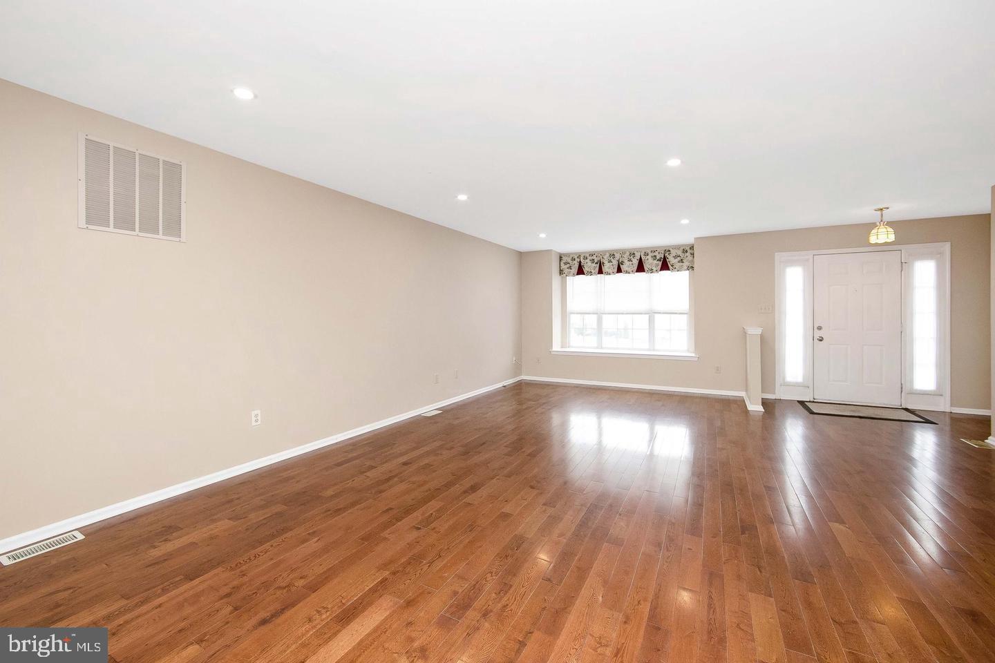302 ALLENS LANE