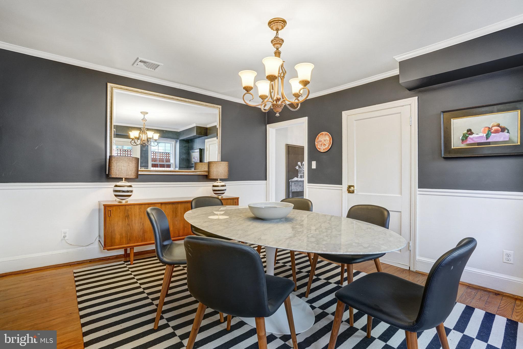 OLD TOWN ALEXANDRIA - Residential