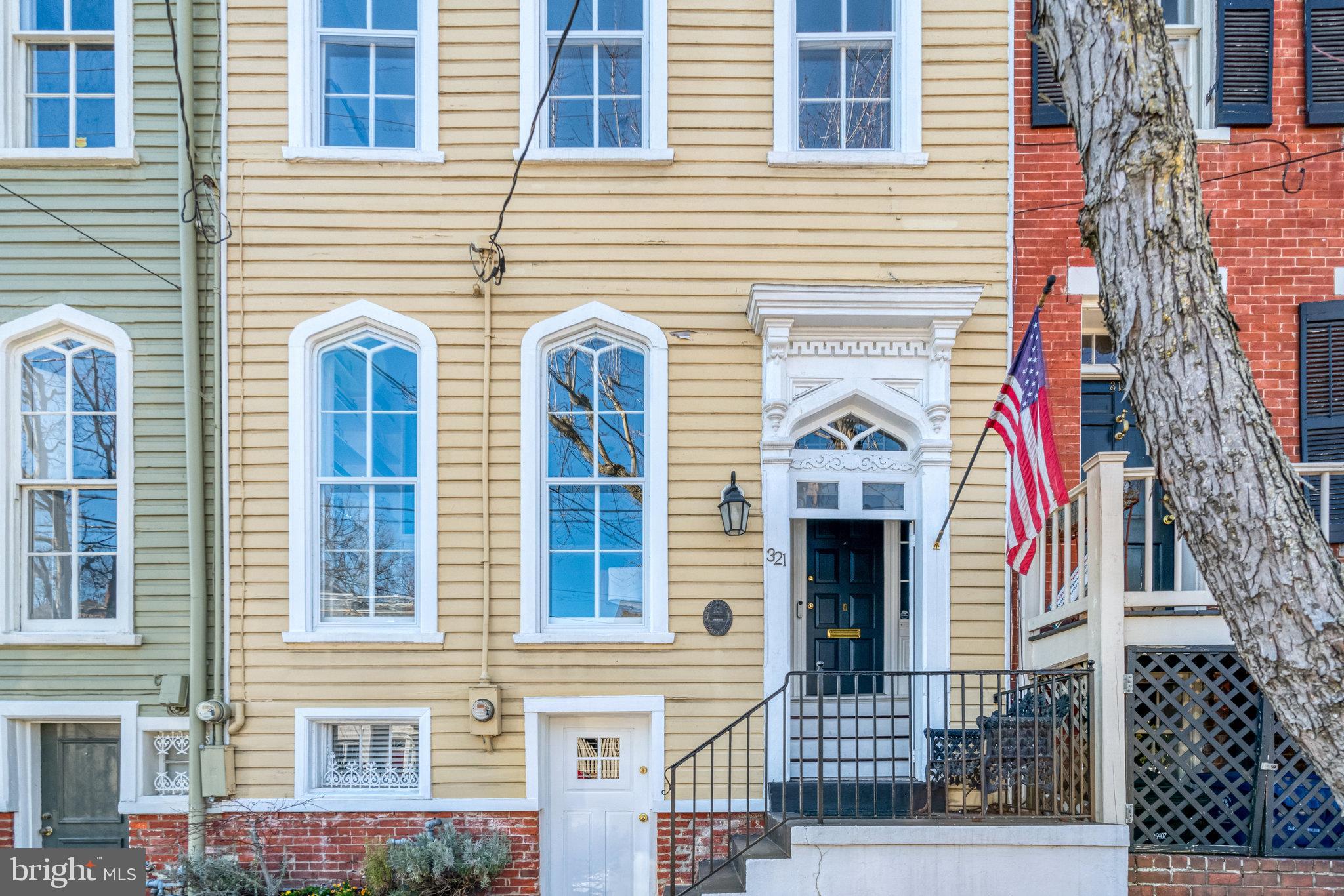 OLD TOWN ALEXANDRIA - Residential