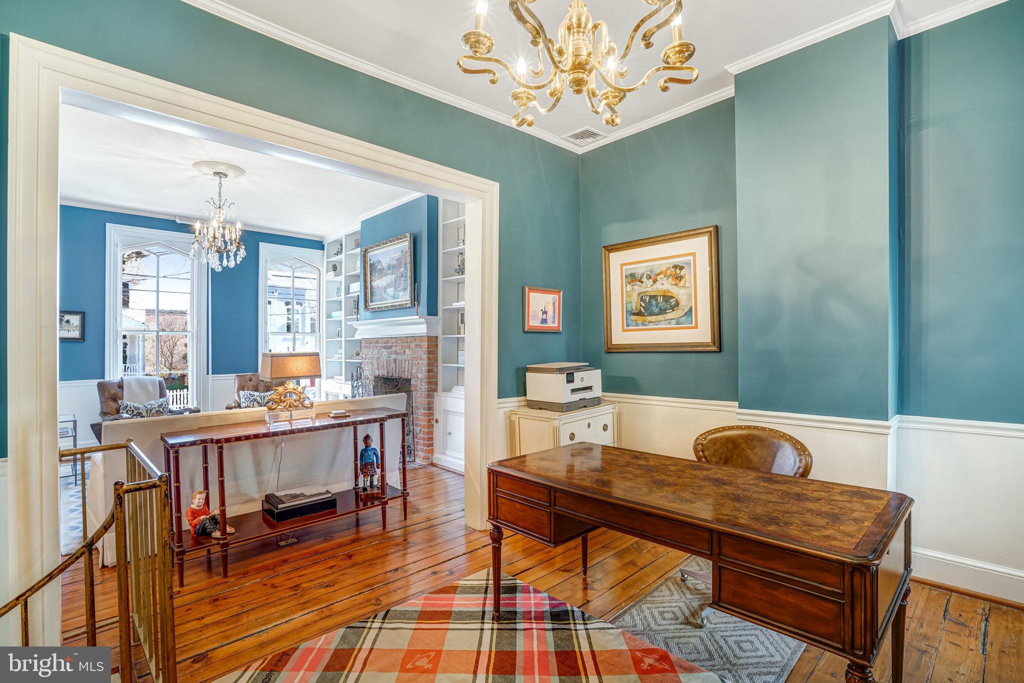 OLD TOWN ALEXANDRIA - Residential