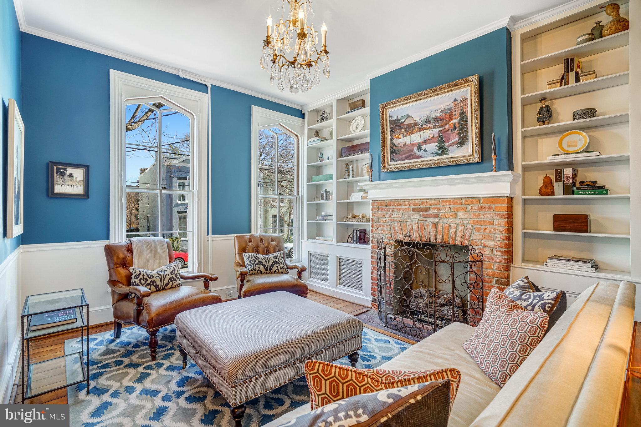 OLD TOWN ALEXANDRIA - Residential