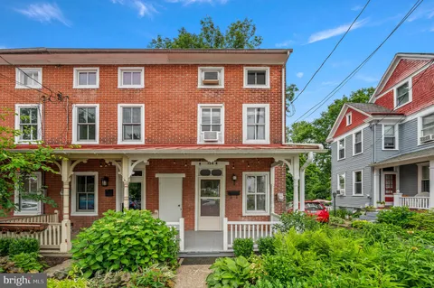 124 E Oakland Avenue, Doylestown, PA 18901 - #: PABU2096416
