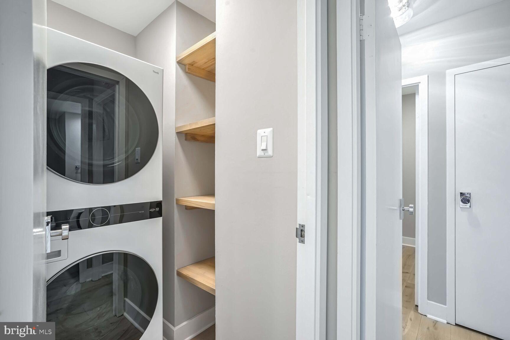 OLD TOWN ALEXANDRIA - Residential