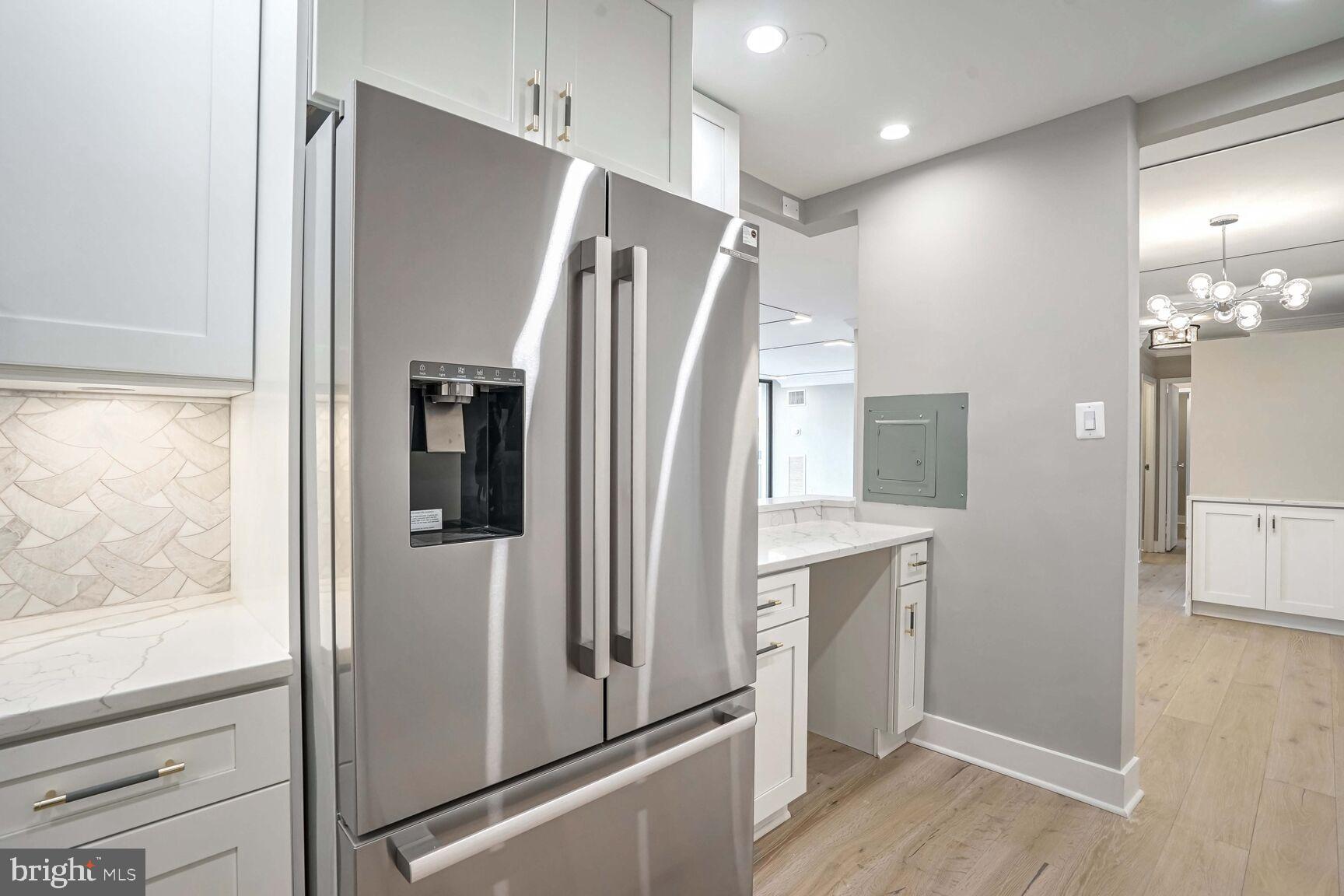 OLD TOWN ALEXANDRIA - Residential