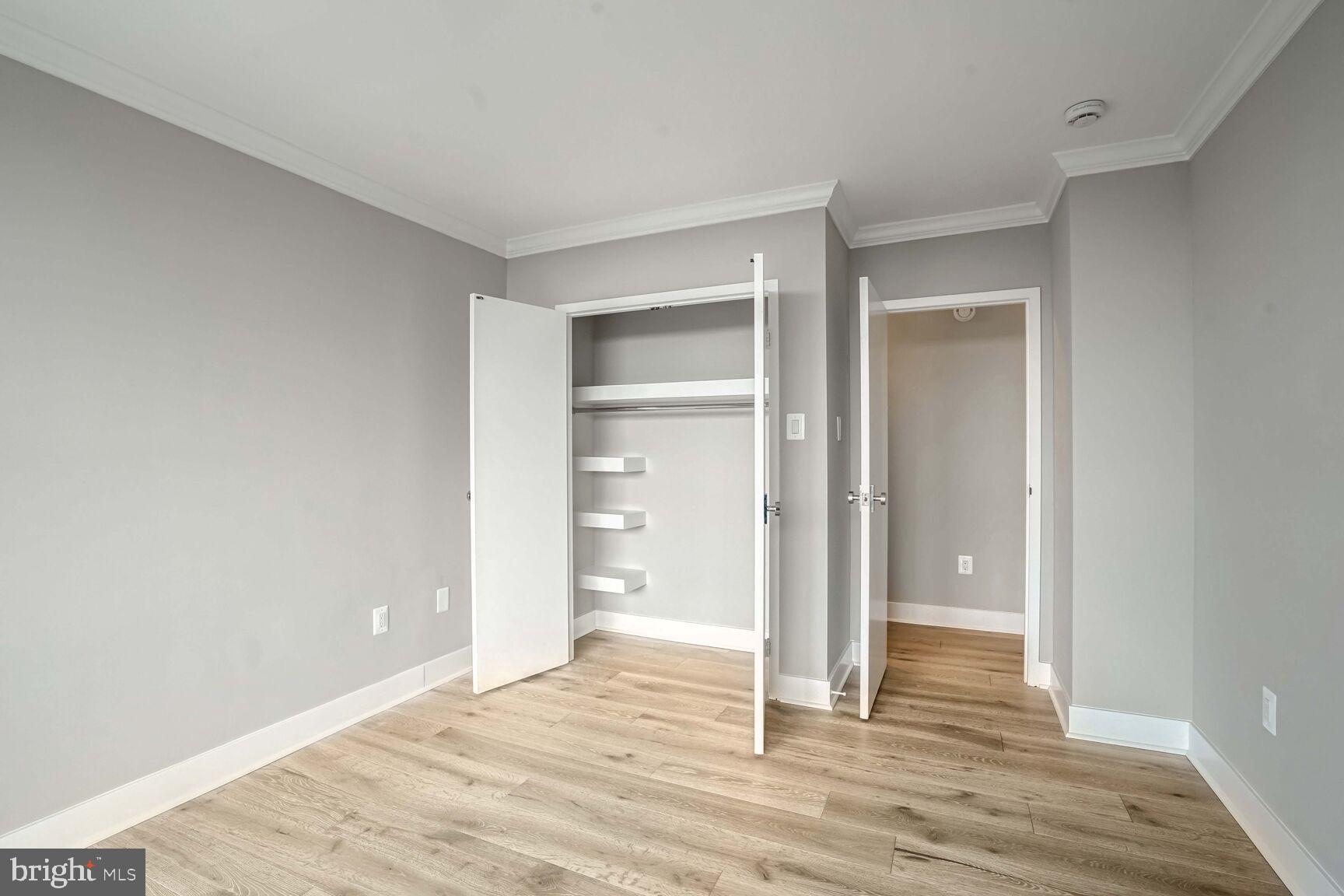 OLD TOWN ALEXANDRIA - Residential