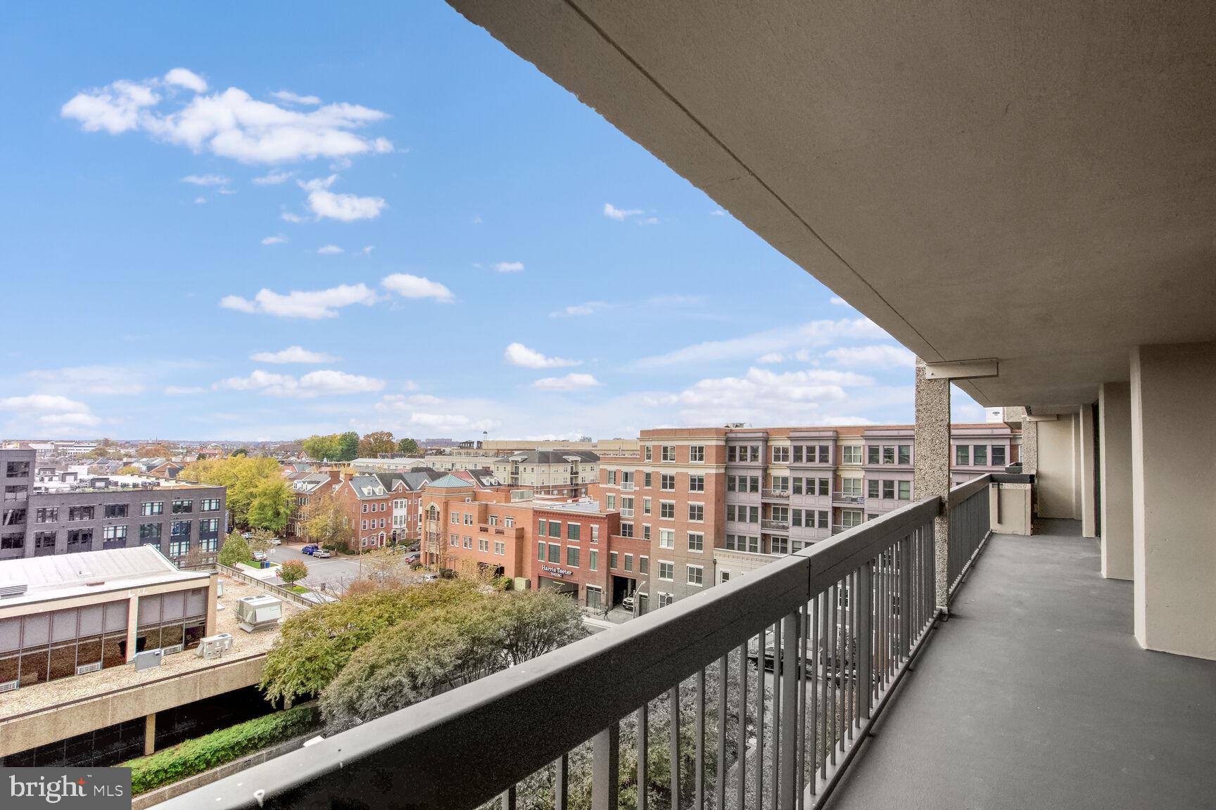 OLD TOWN ALEXANDRIA - Residential