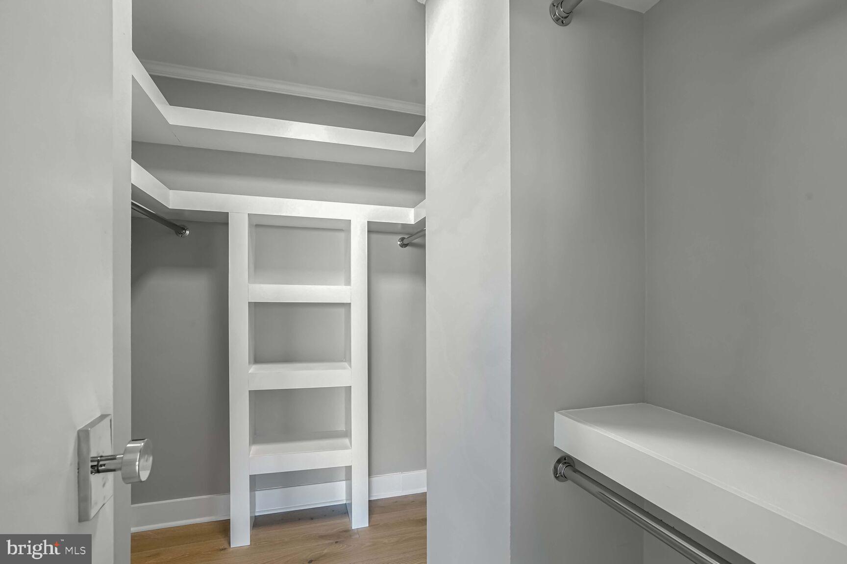 OLD TOWN ALEXANDRIA - Residential