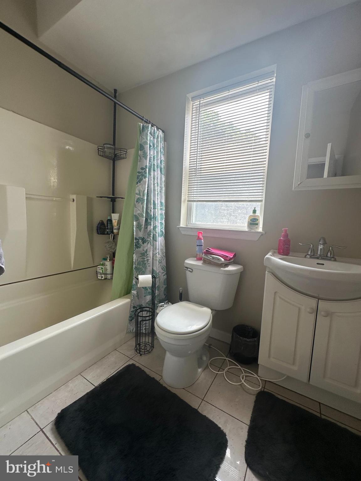 POWELTON VILLAGE - Residential Lease