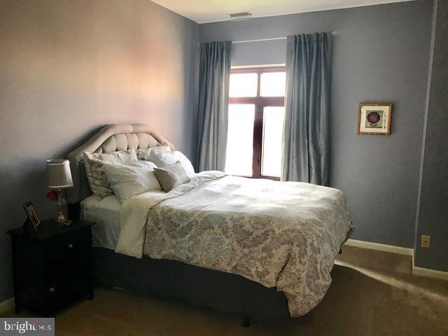 2400 CLARENDON BOULEVARD PH16