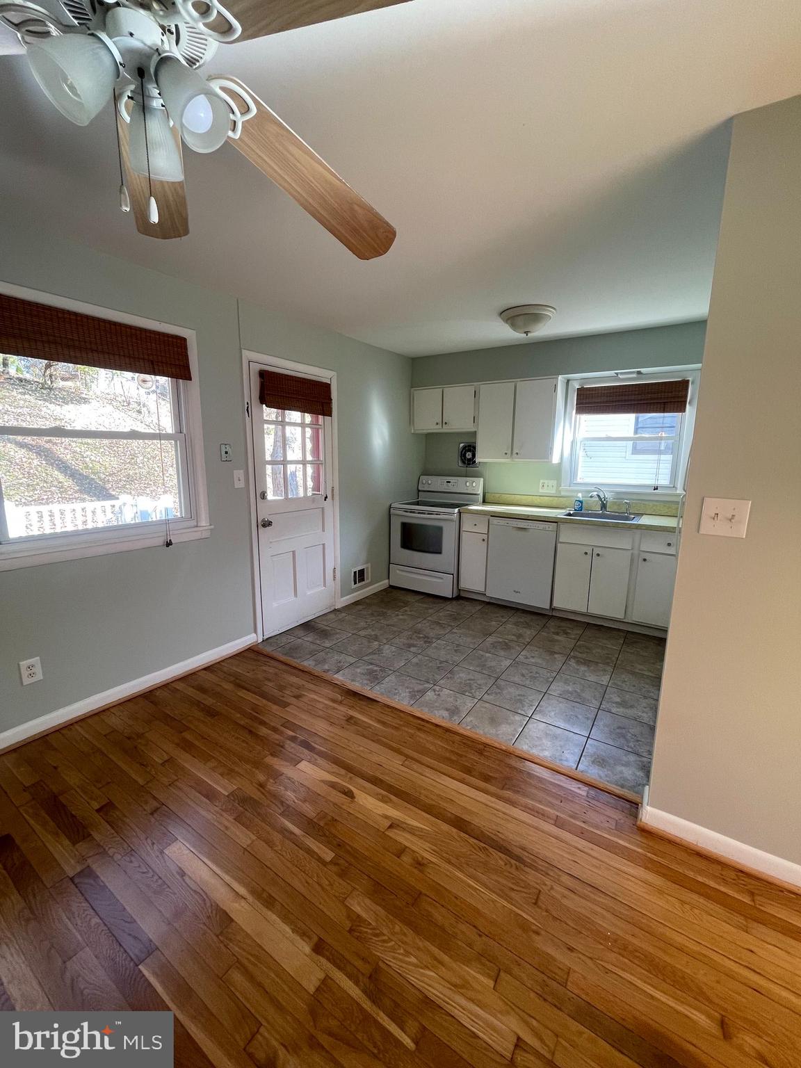 KENSINGTON HEIGHTS - Residential Lease