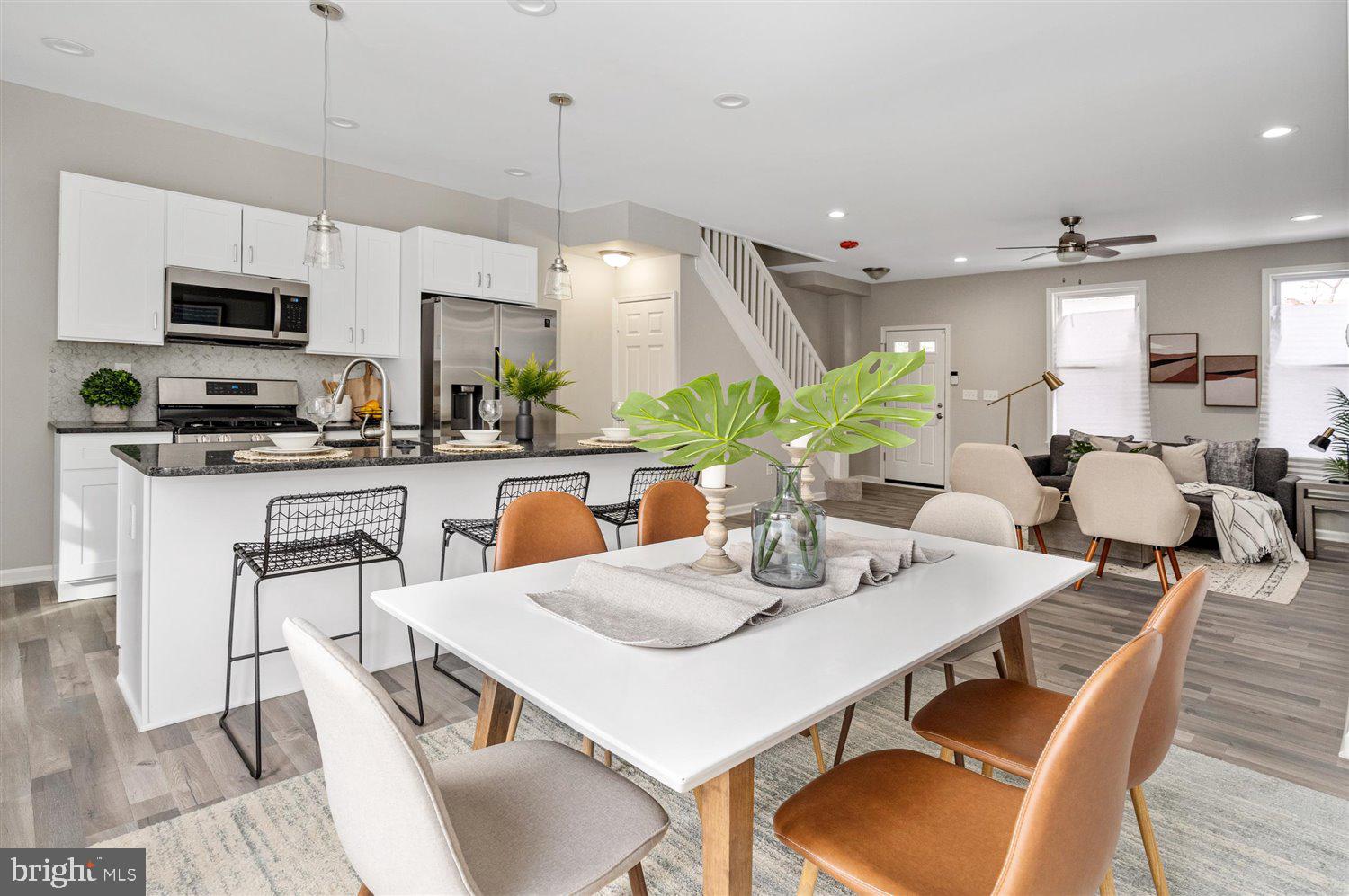 MONTEBELLO - Residential