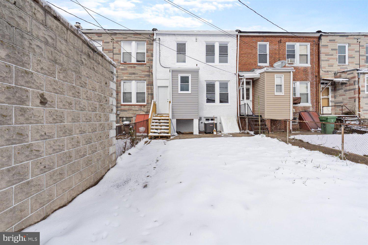 MONTEBELLO - Residential