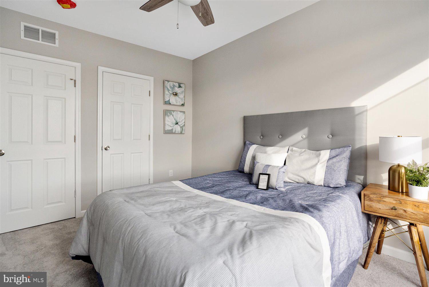 MONTEBELLO - Residential