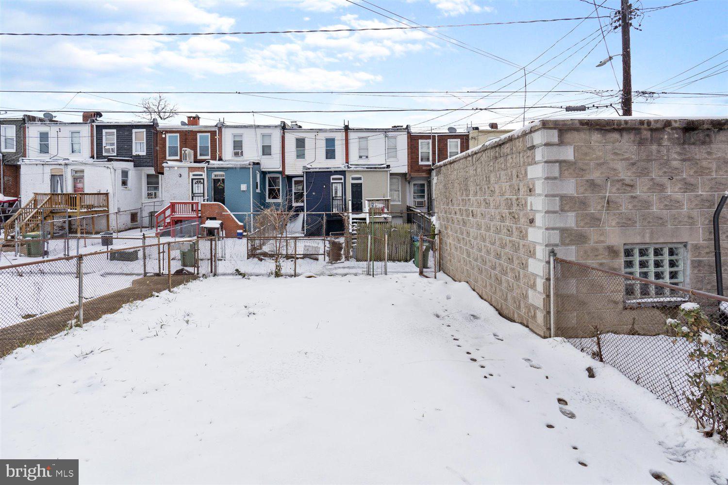 MONTEBELLO - Residential