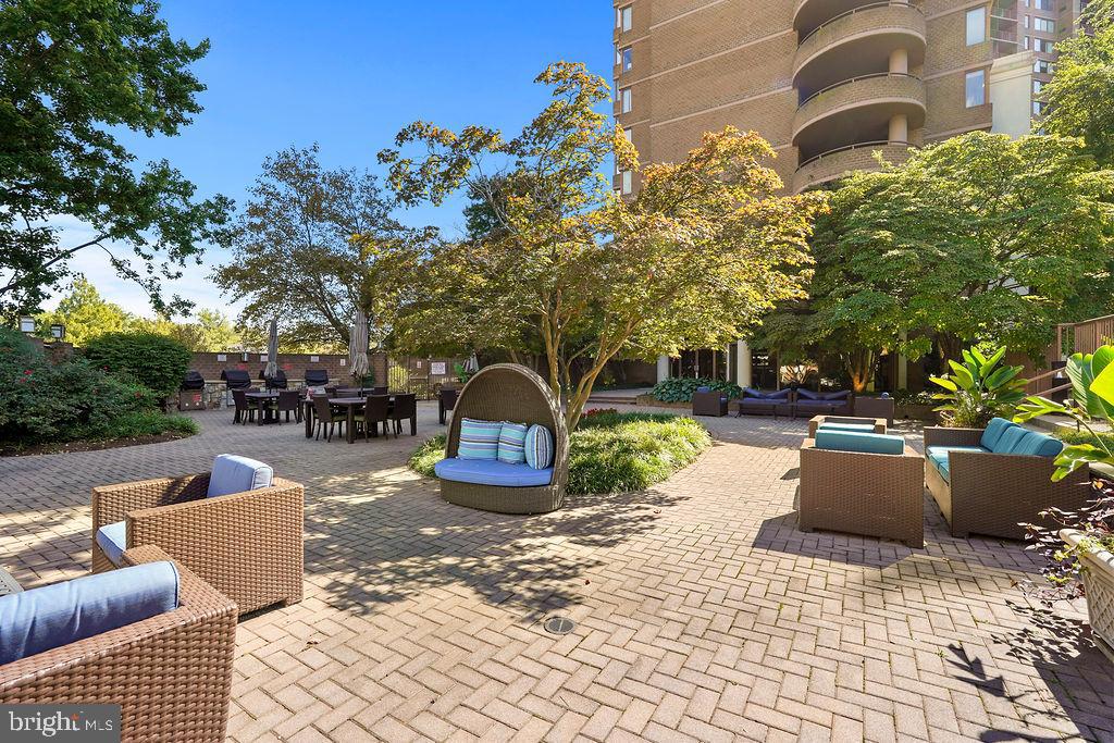 GROSVENOR PARK - Residential