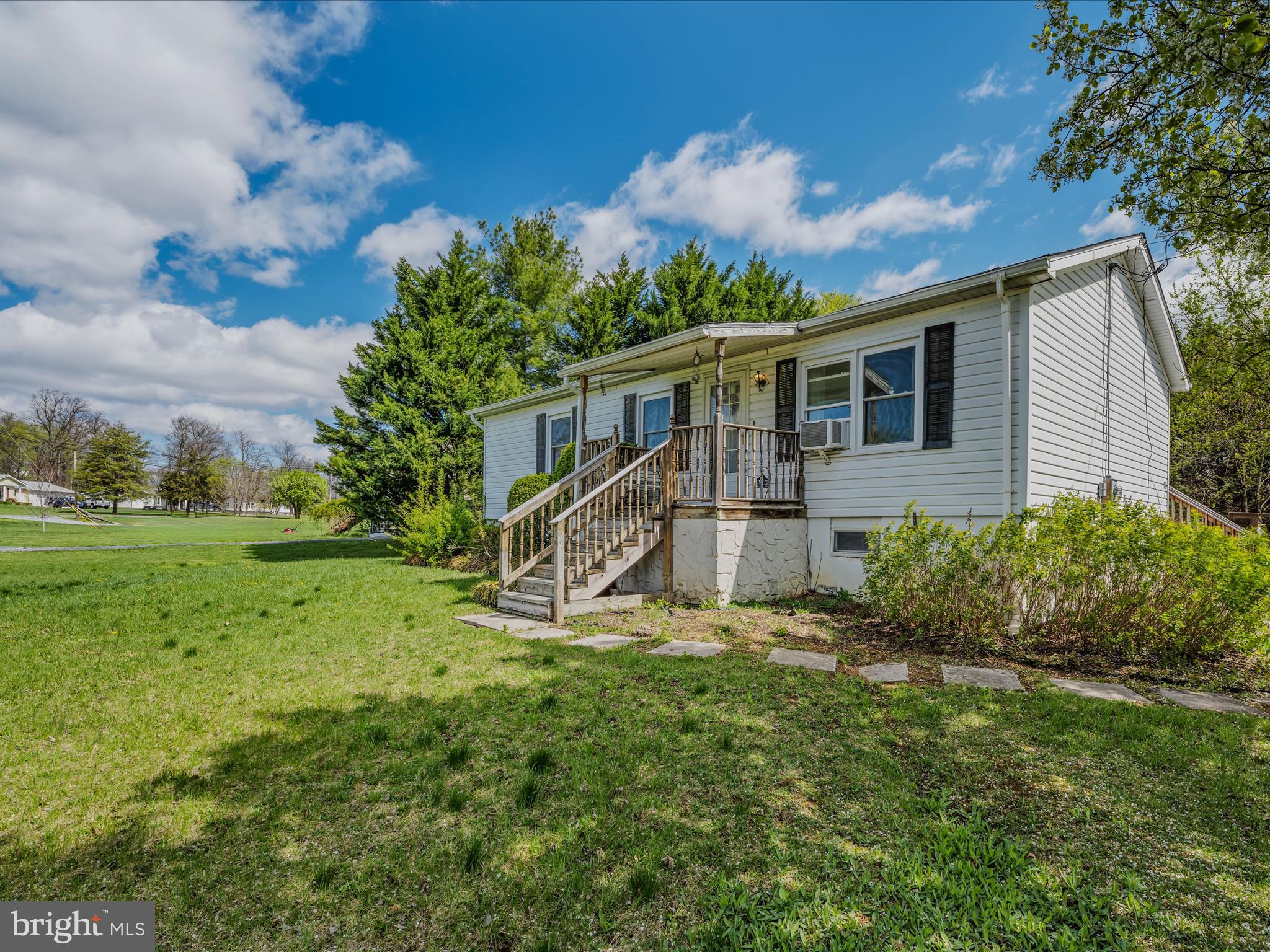 74 JASON WAY