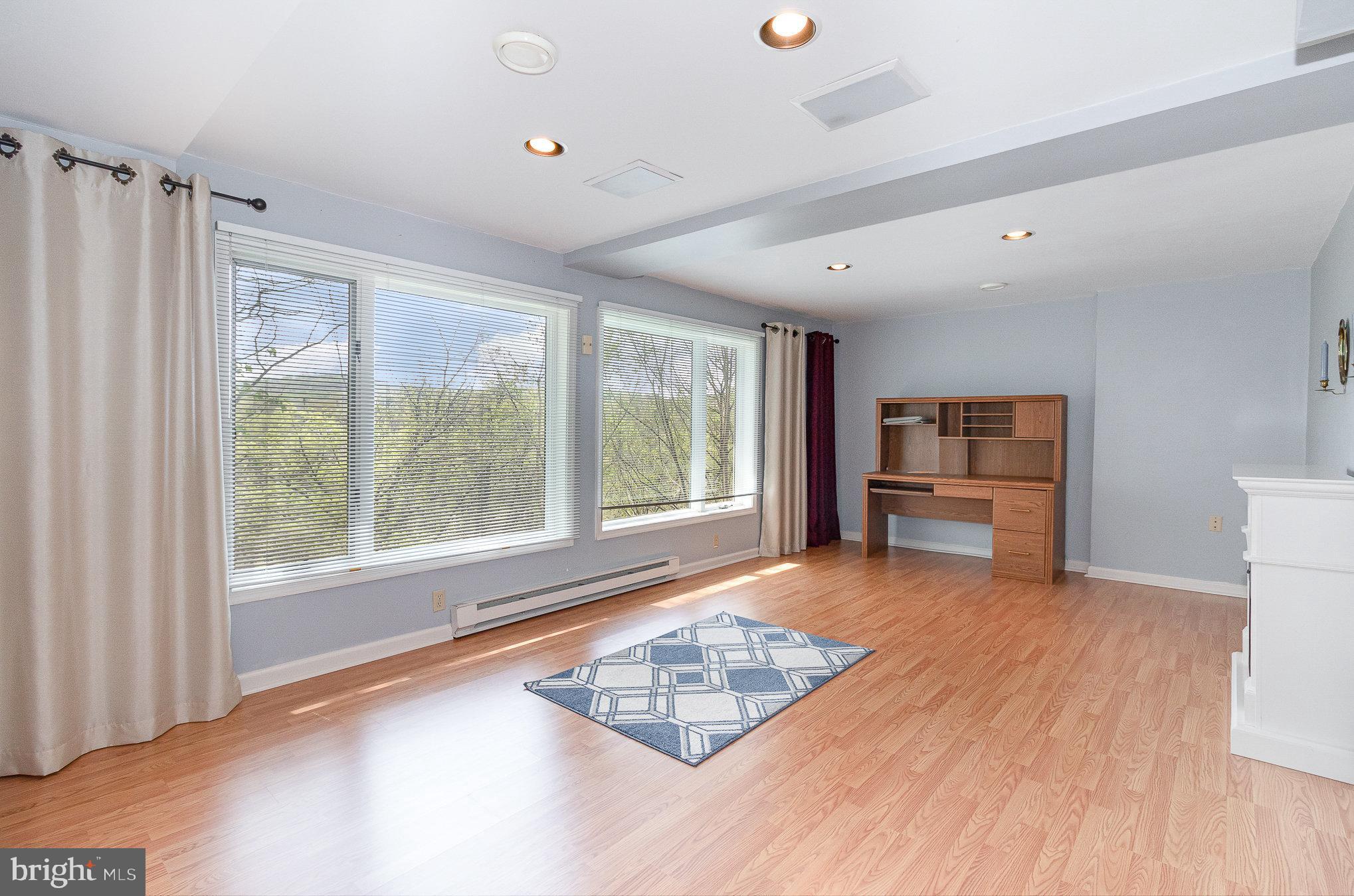 BEACON HILL - Residential