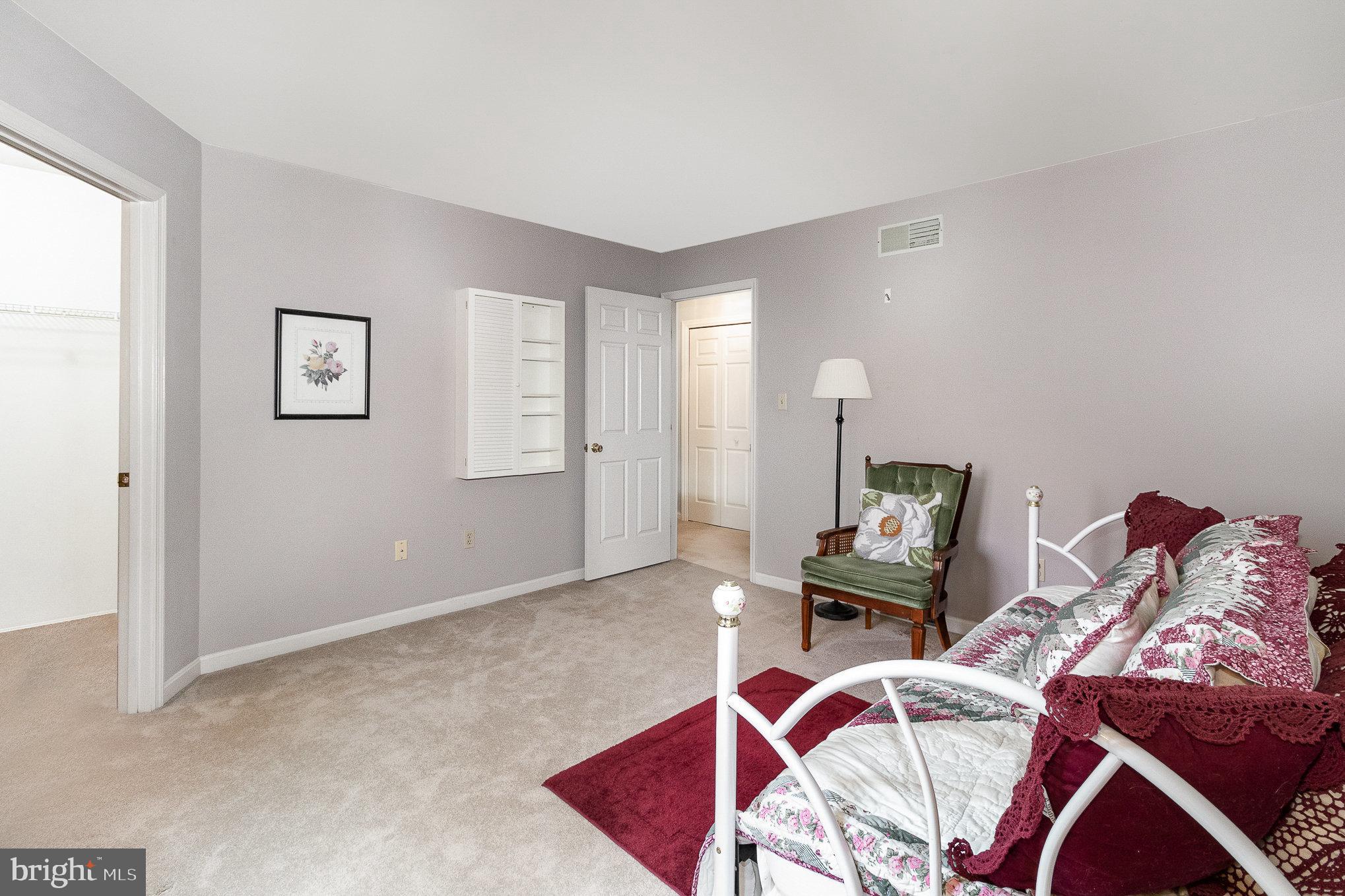 BEACON HILL - Residential