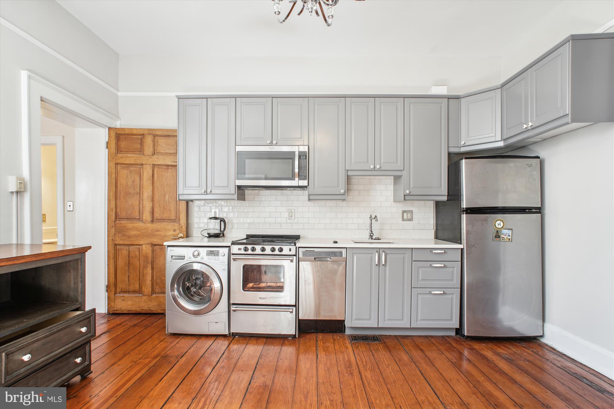 THE COURTS - Residential Lease