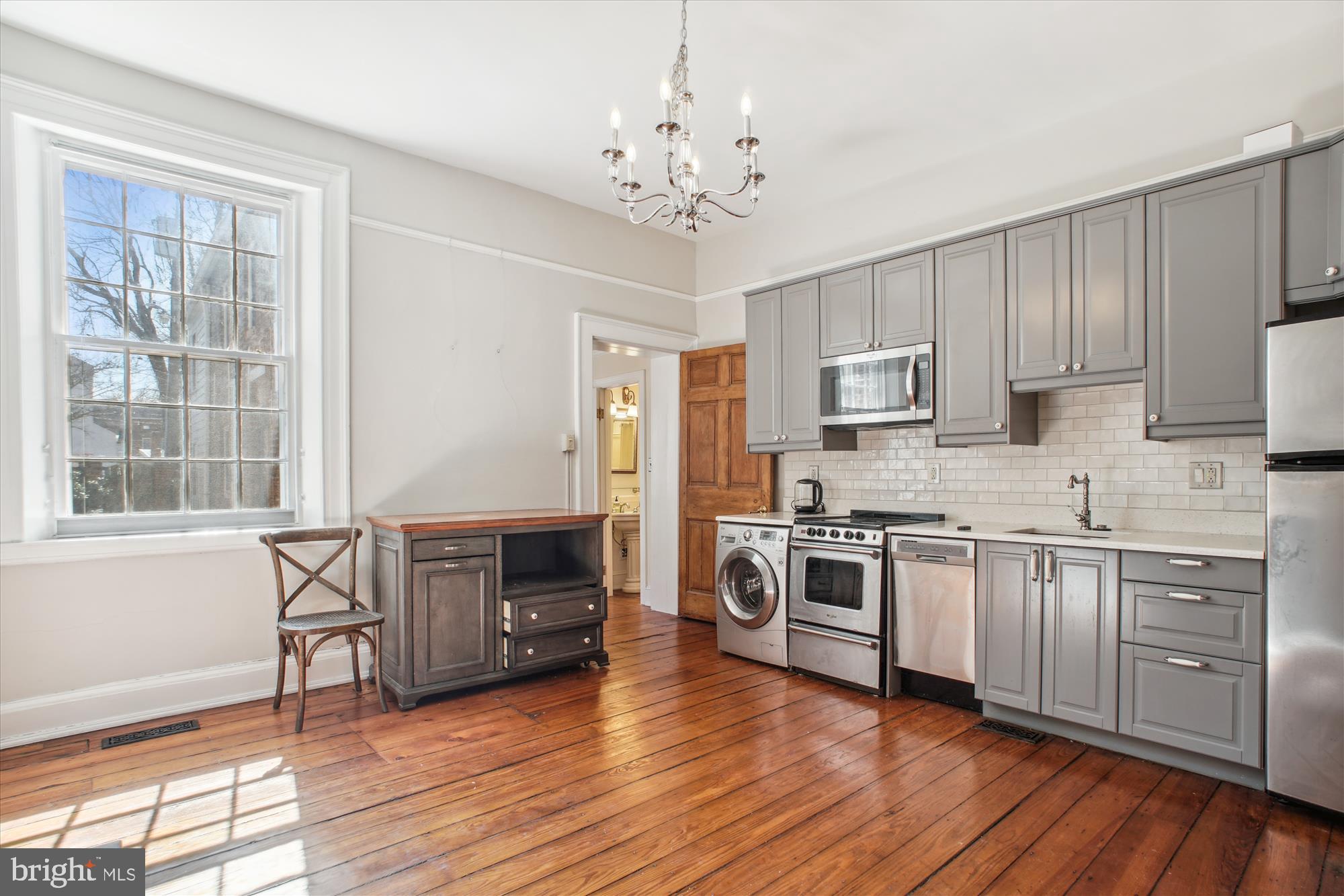 THE COURTS - Residential Lease