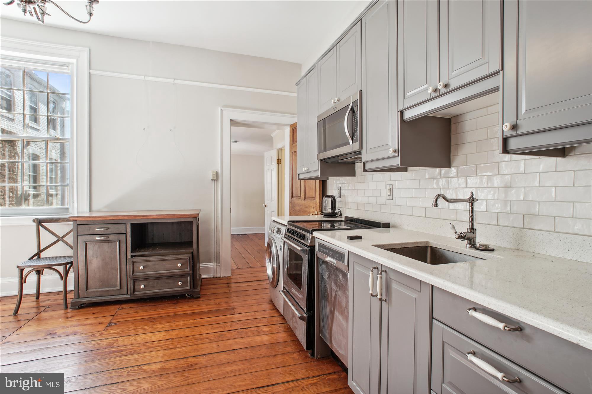 THE COURTS - Residential Lease