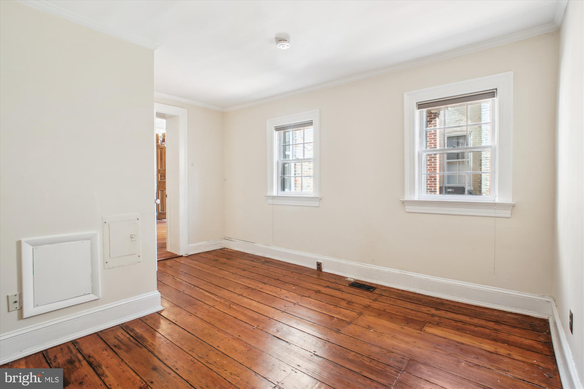 THE COURTS - Residential Lease