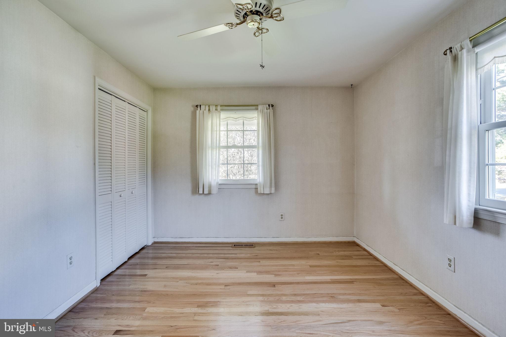 MOUNTAIN VIEW - Residential