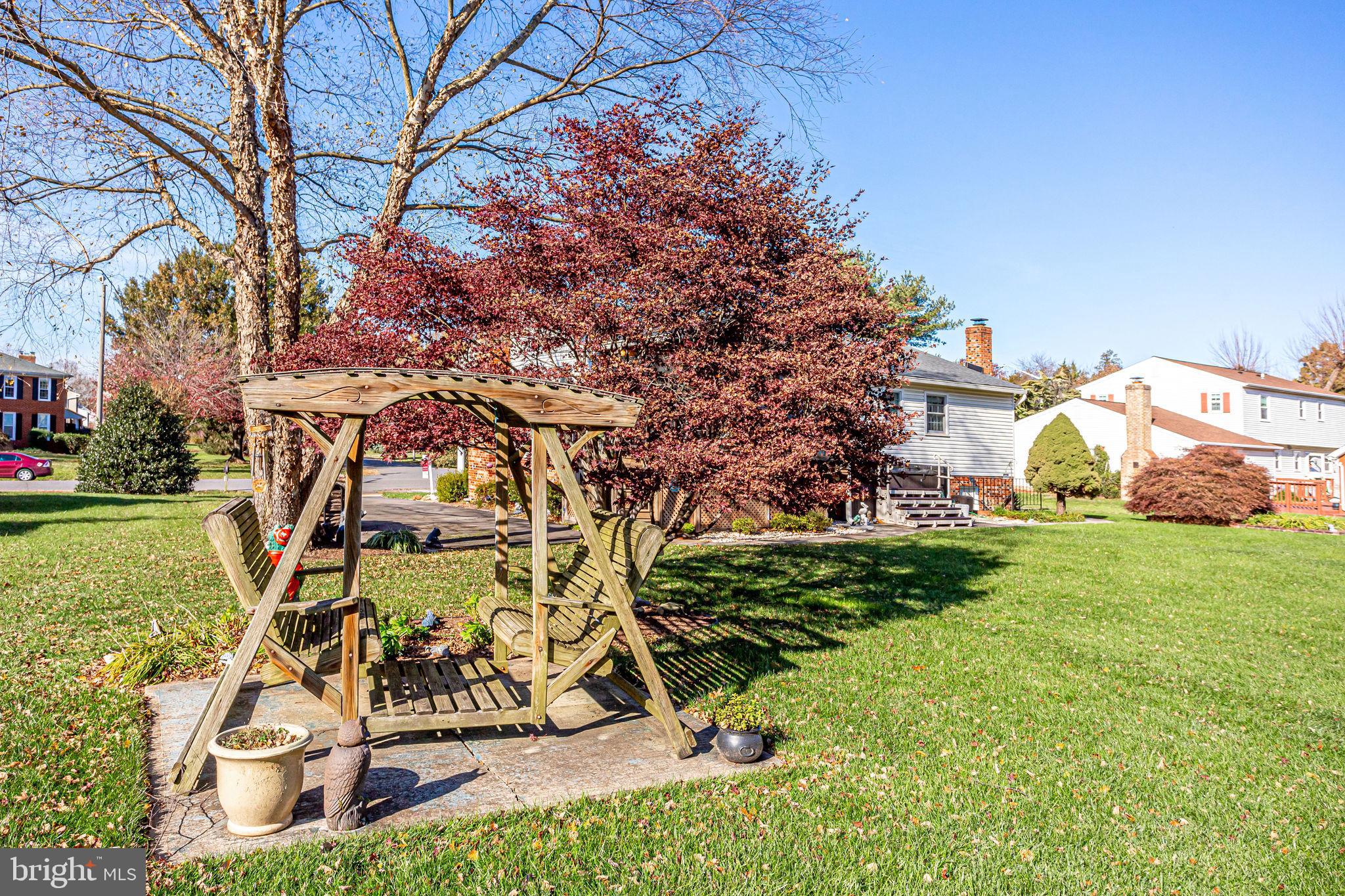 MOUNTAIN VIEW - Residential