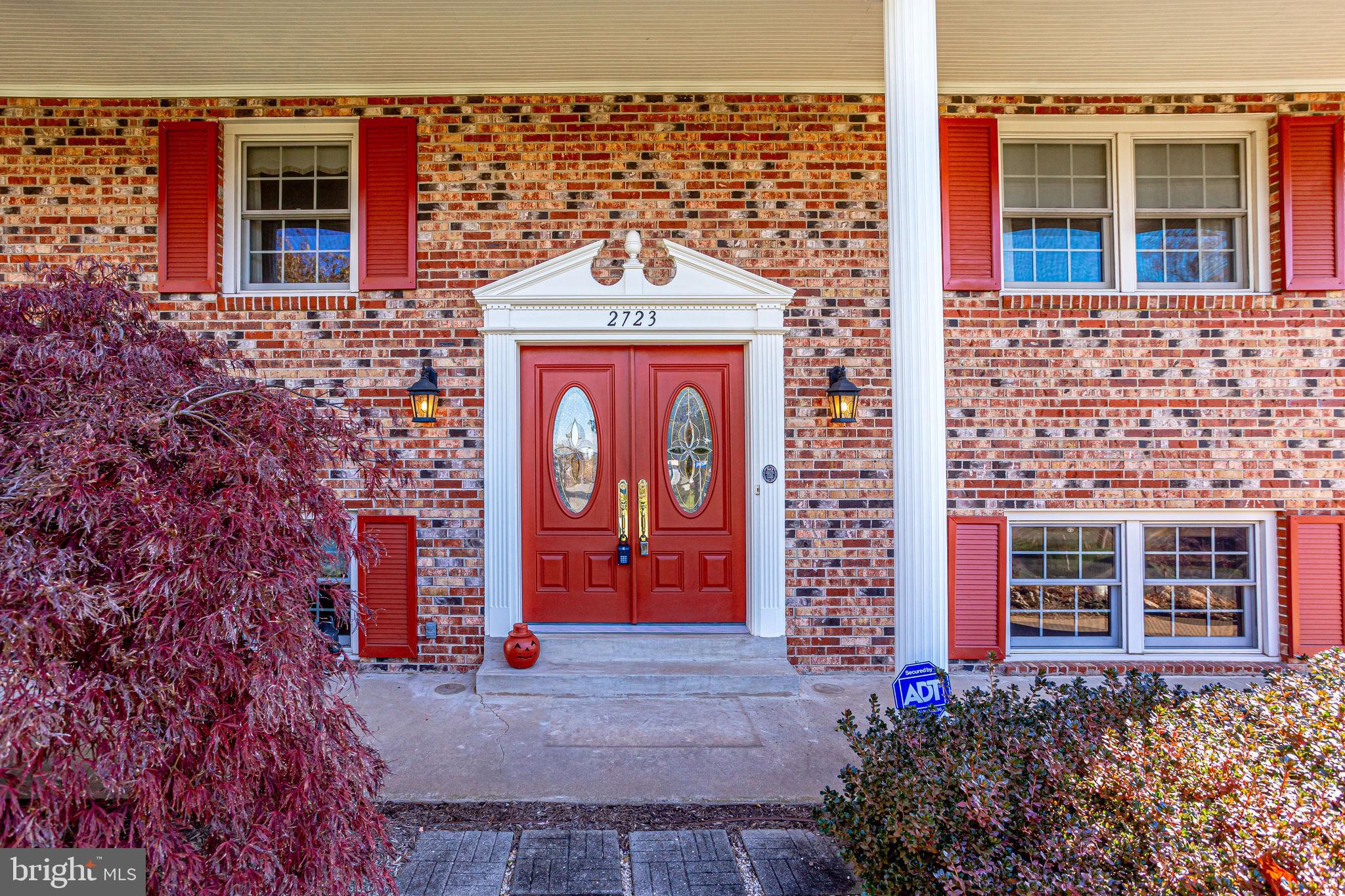 MOUNTAIN VIEW - Residential