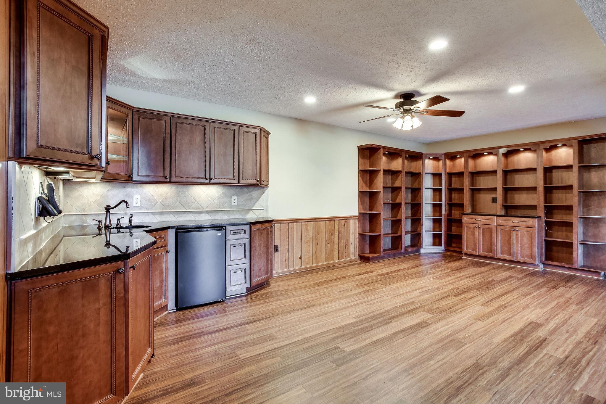 MOUNTAIN VIEW - Residential