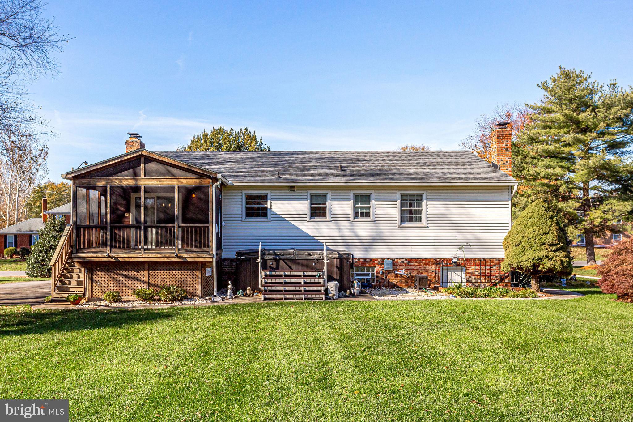 MOUNTAIN VIEW - Residential