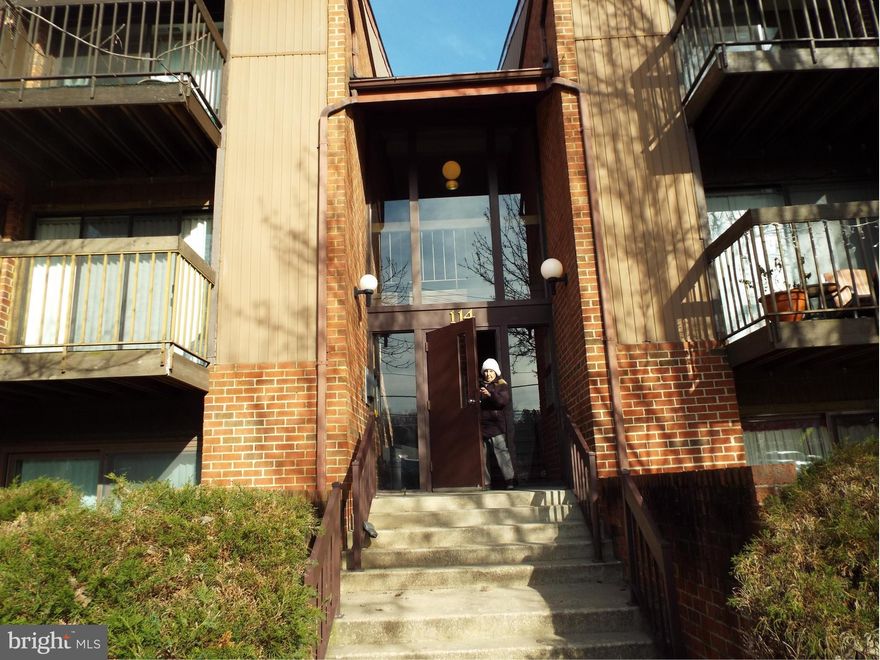 Very nice second floor condo in secured building with balcony.  Close to bus lines and shopping galore.  Very clean and ready to occupy.  Won't last long!!!!!  35.00 per adult 18+, or 50.00 a couple.  Water bill is a flat 15.00 per month